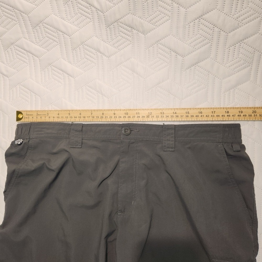 Columbia Sportswear Men's Shorts Omni-Shade PFG Cargo Khaki Gray Sz 38 5 Pocket - Picture 14 of 16
